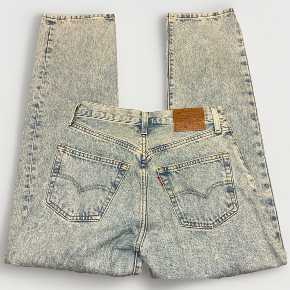 Levi’s Light Wash Straight Leg Jeans W24 L30